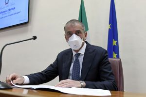 Covid, Costa “Così immunità di gregge già a settembre”