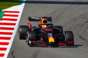 Verstappen ancora in pole a Spielberg, Ferrari fuori da top 10