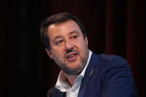 Reddito di cittadinanza, Salvini “Errore che va cancellato”